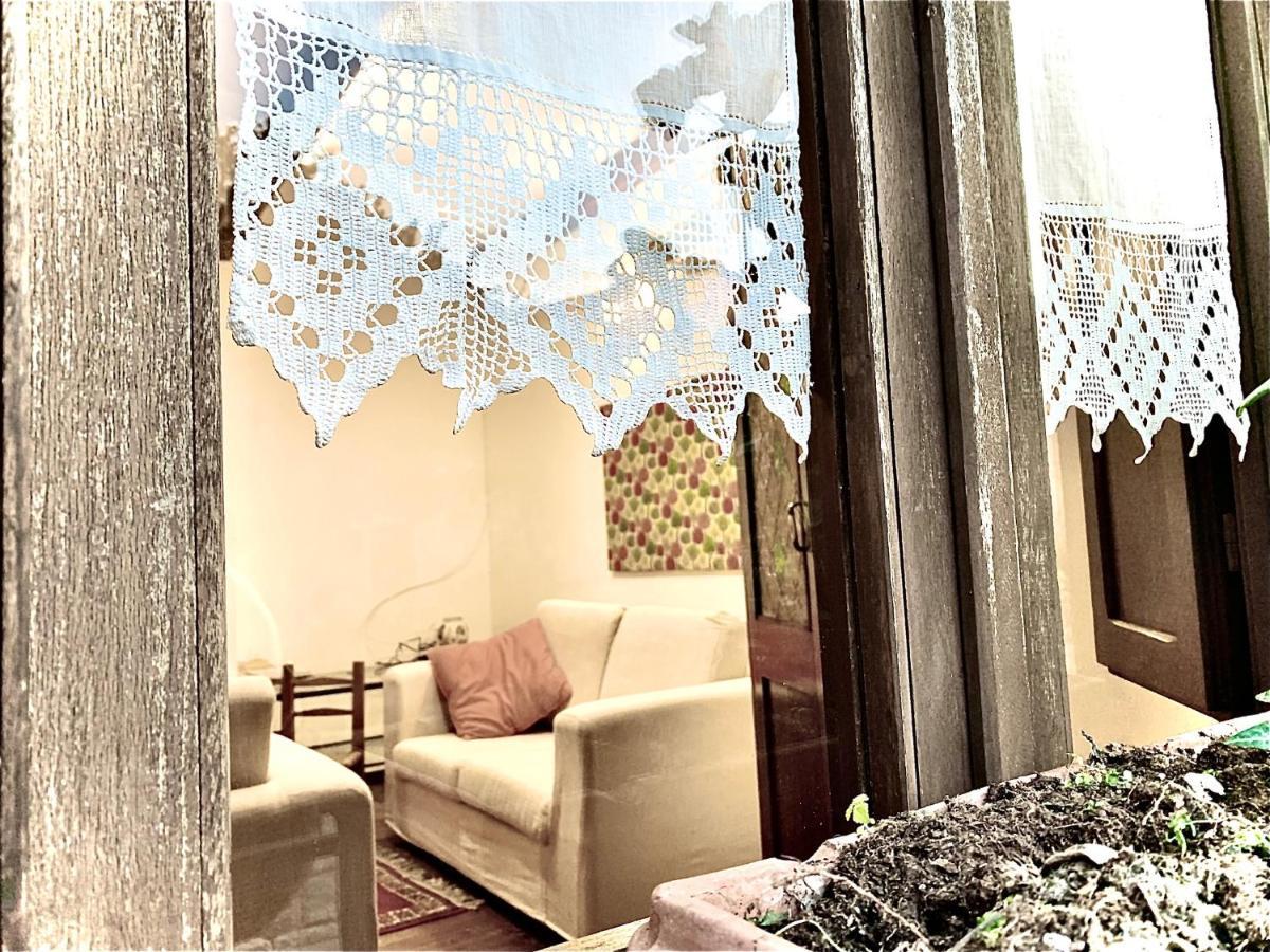 La Maisonette: Historic Center * Laconi