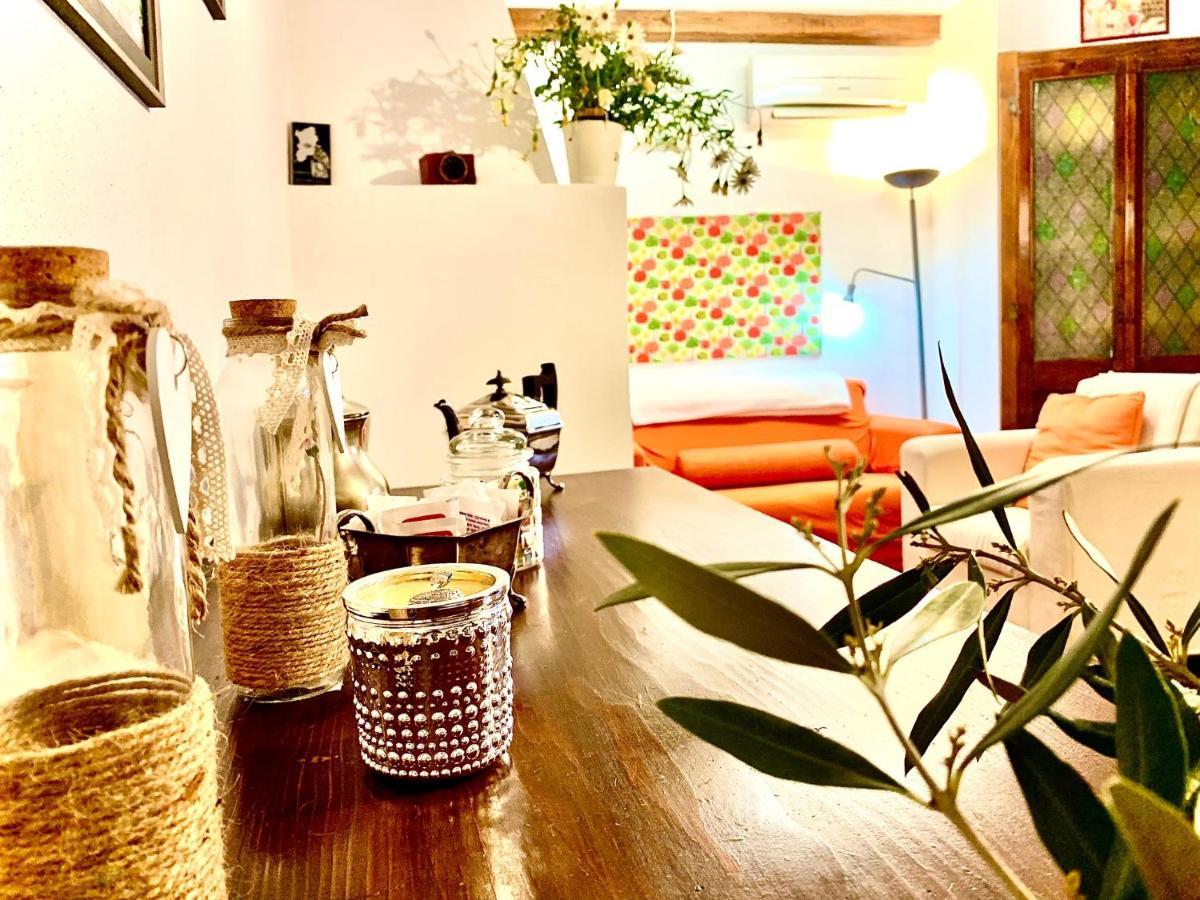 La Maisonette: Historic Center * Laconi
